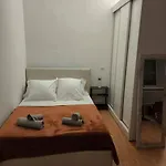 Studio Pour 1 A 4 Pers Localise Dans Un Quartier Chic